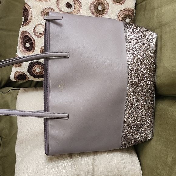 kate spade Handbags - SALE💥Kate Spade Large Gretta Court Purse